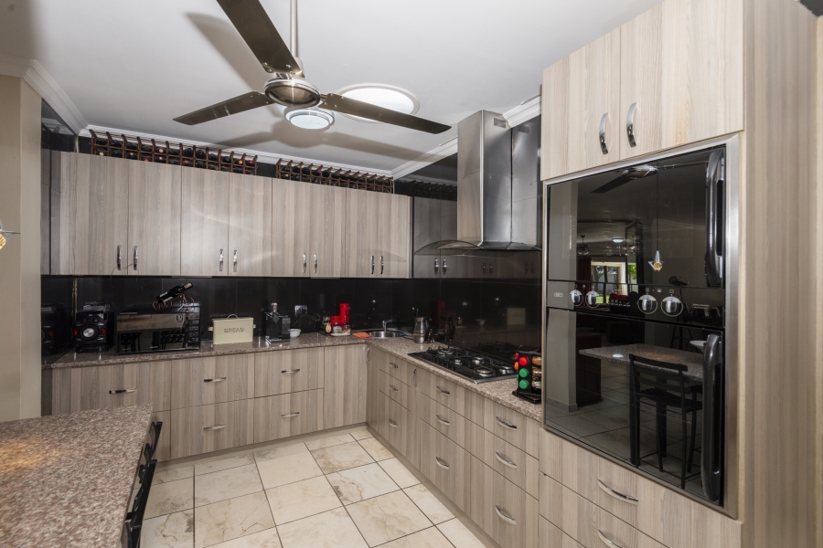 4 Bedroom Property for Sale in Country Club Western Cape